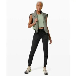 Lululemon Beyond the Studio Jogger Women’s Size 2 in Black